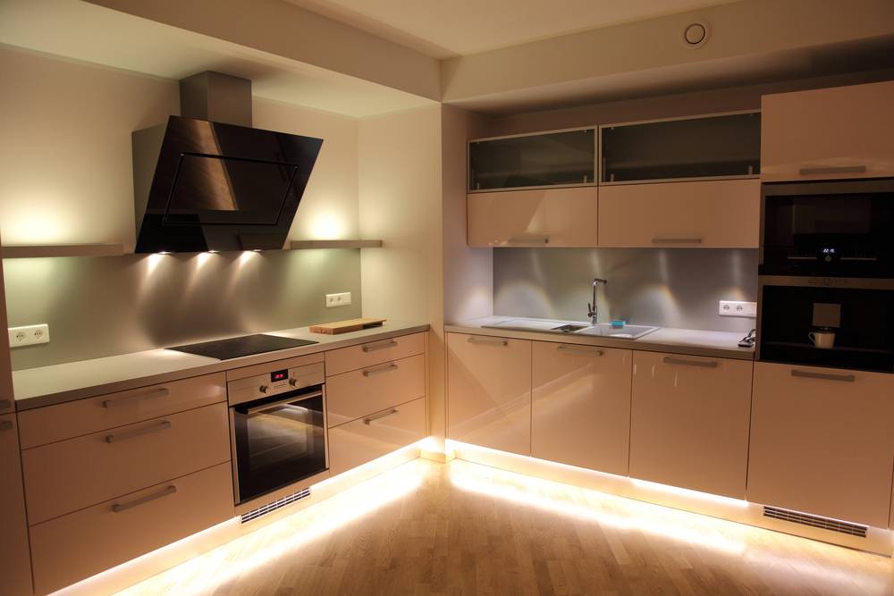 Puck lights vs Strip Lights for Kitchen Cabinets