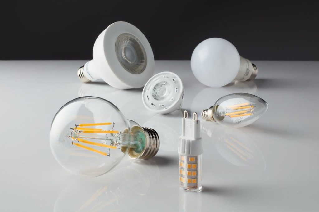 How to choose an E26 bulb